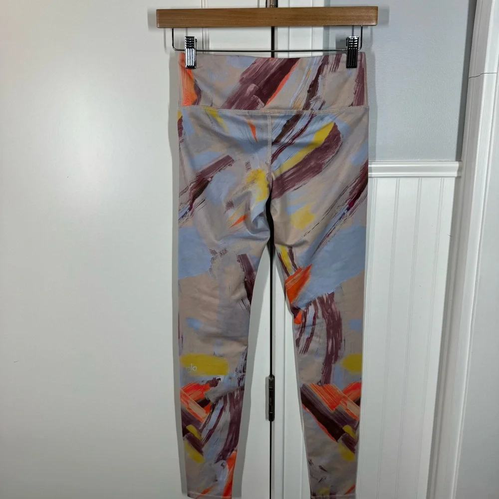 Alo Yoga Airbrush Leggings in Modernist Multi size xxs activewear athleisure gym